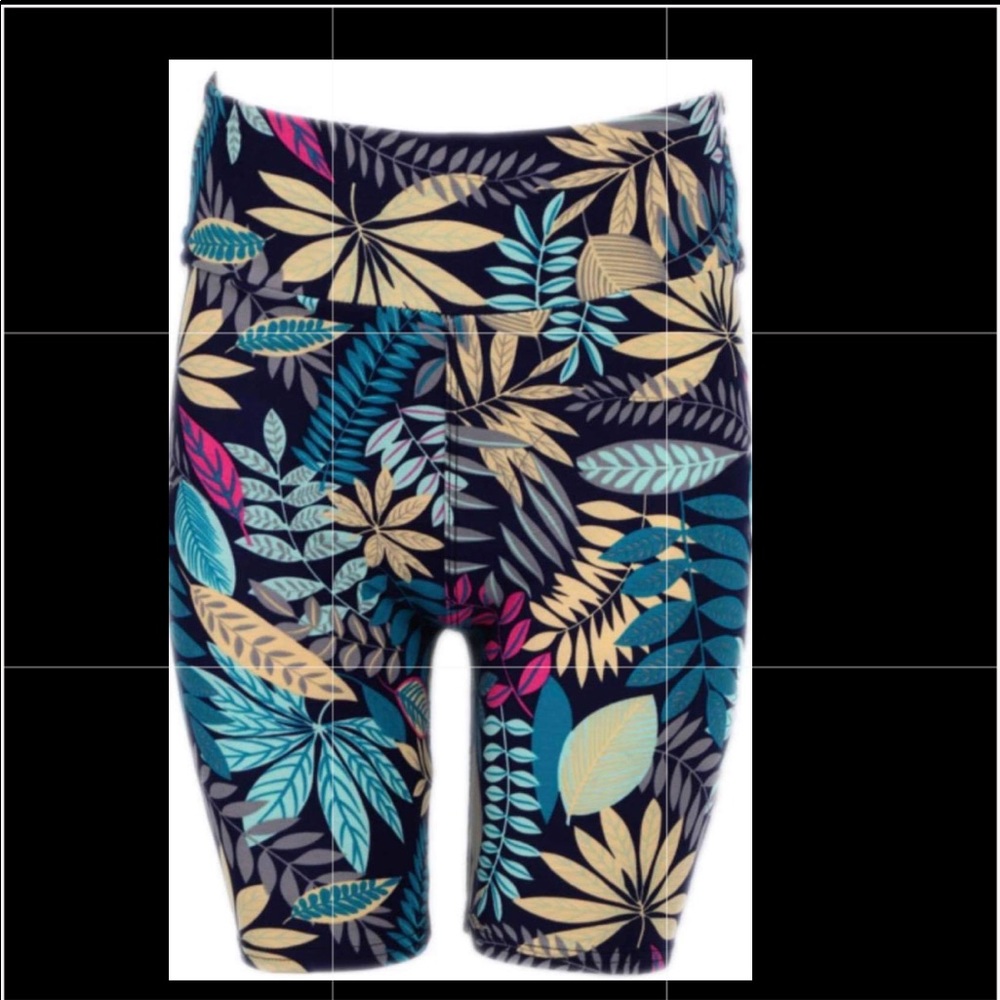 Teal leaves Cycle Shorts Peachskin
